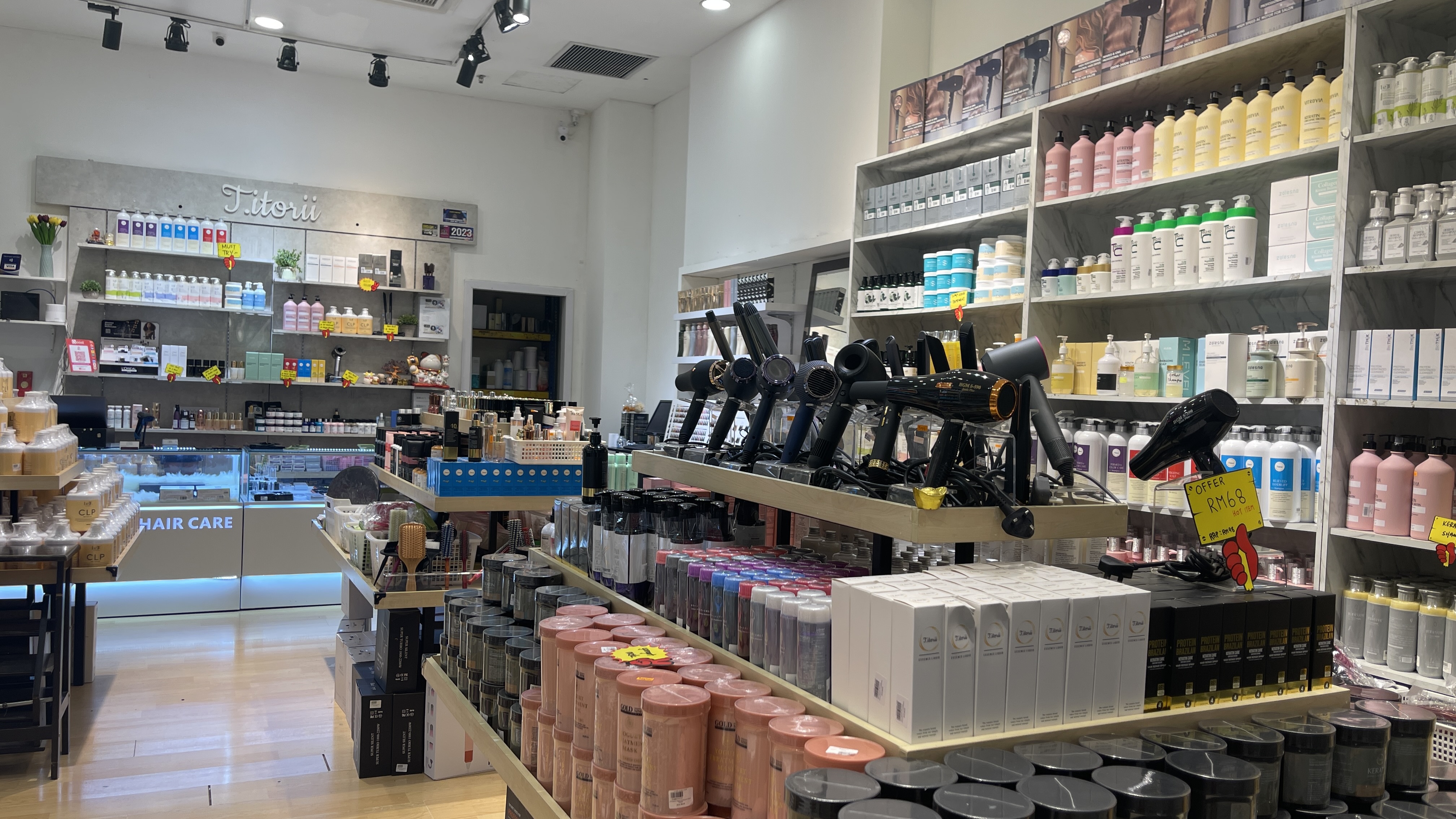 t.one-hair-care-store-front-1
